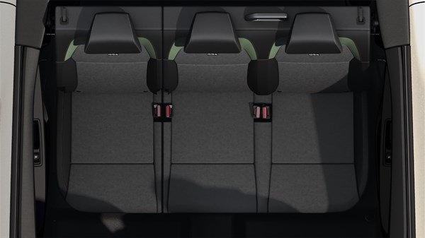 Задниот ред седишта во Dacia Jogger прикажан одозгора, со трите седишта во вториот ред подигнати.